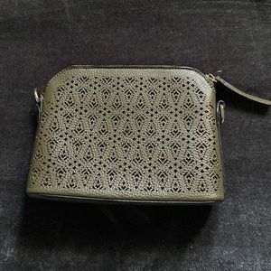 Handheld Purse